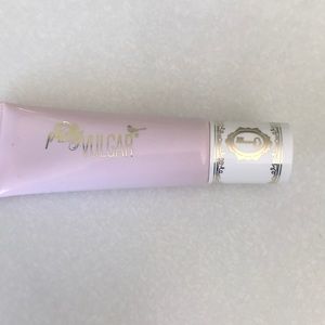 Eyeshadow primer